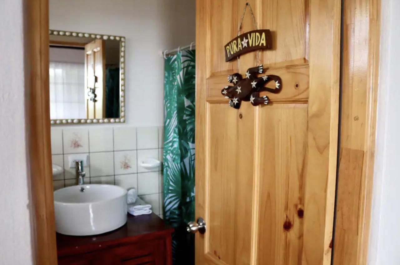 Casa Geraldo Bed & Breakfast Мануел Антонио Екстериор снимка