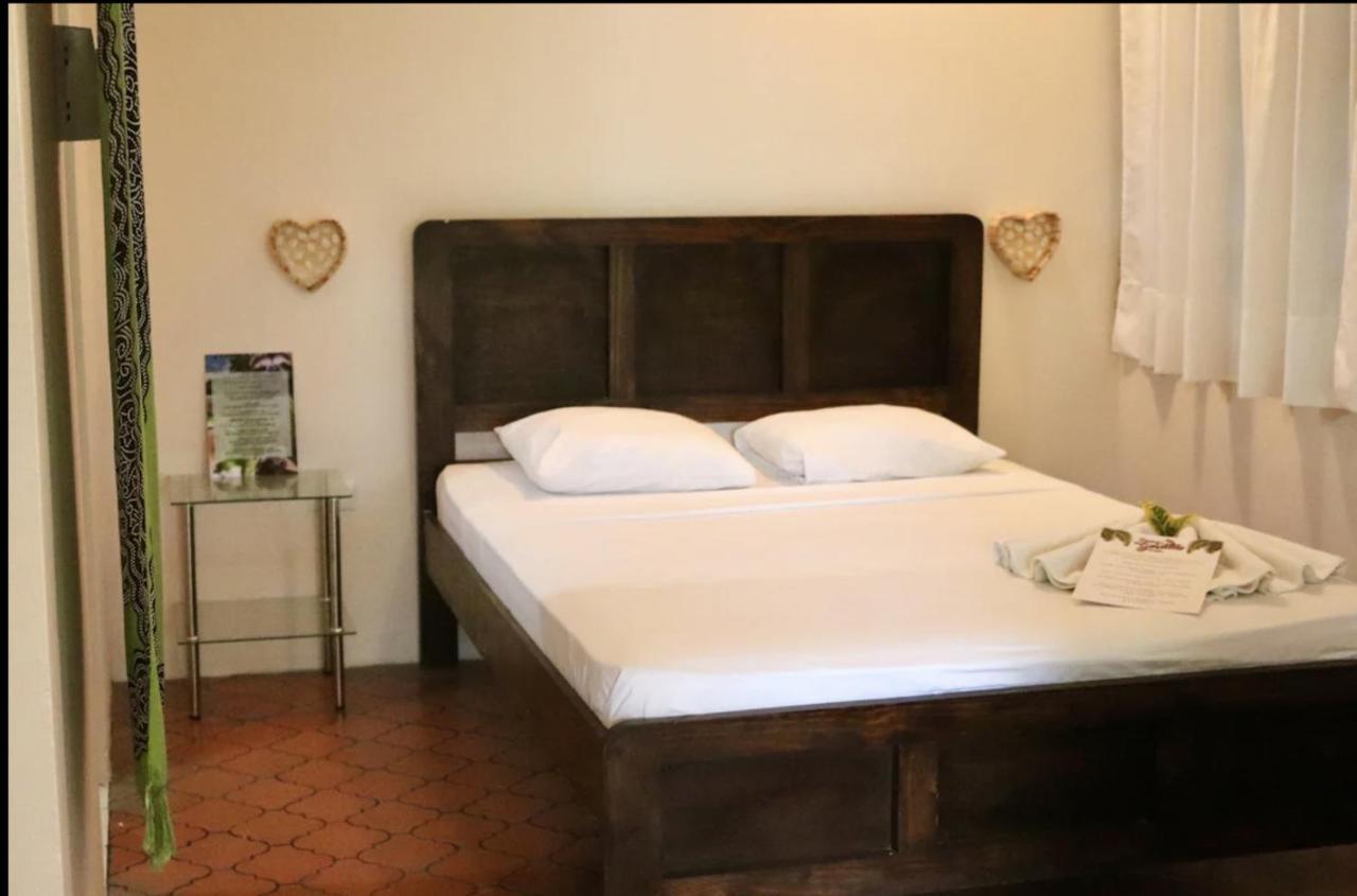 Casa Geraldo Bed & Breakfast Мануел Антонио Екстериор снимка
